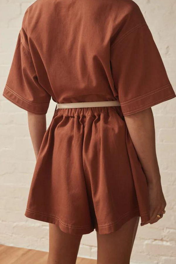 The Nia short